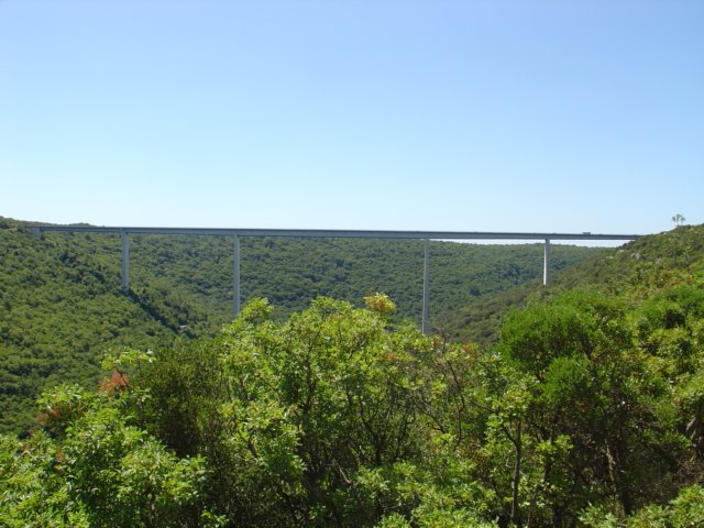 autosnelwegbrug.jpg